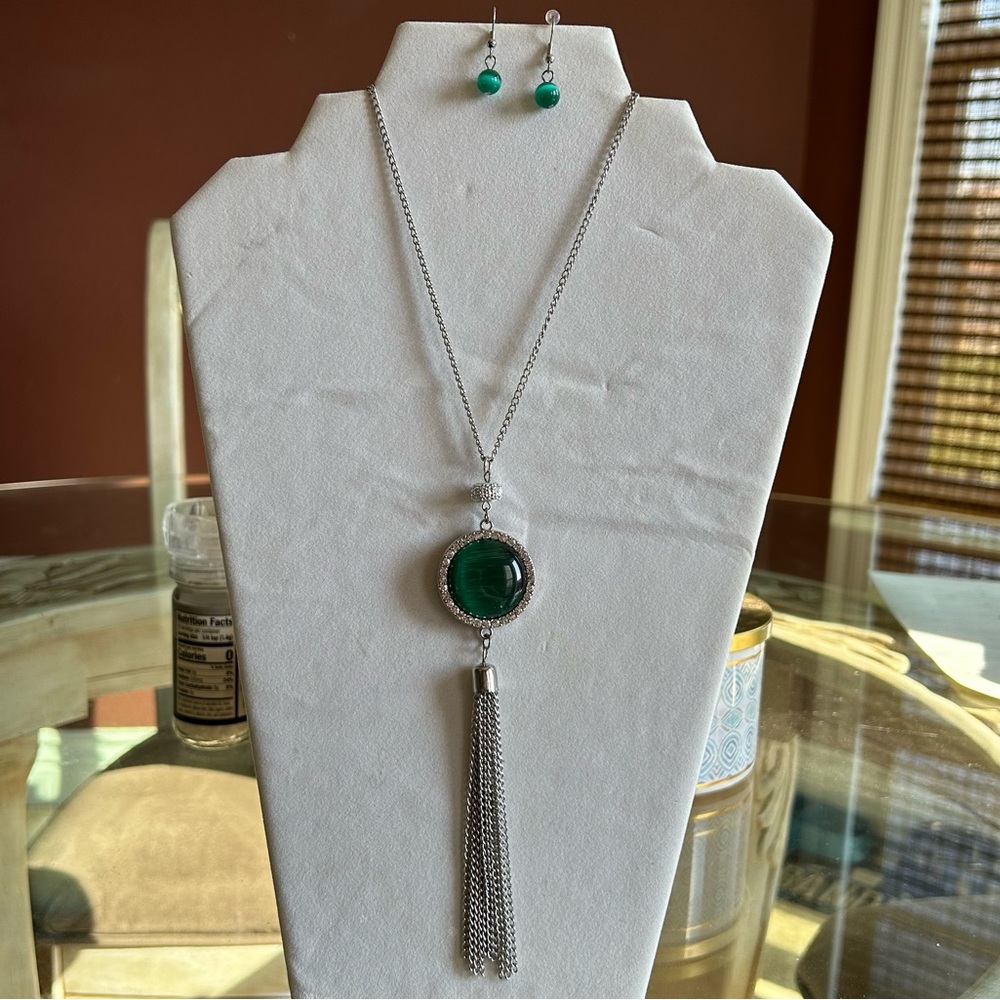 💎🆕GUC Paparazzi Necklace and Earrings